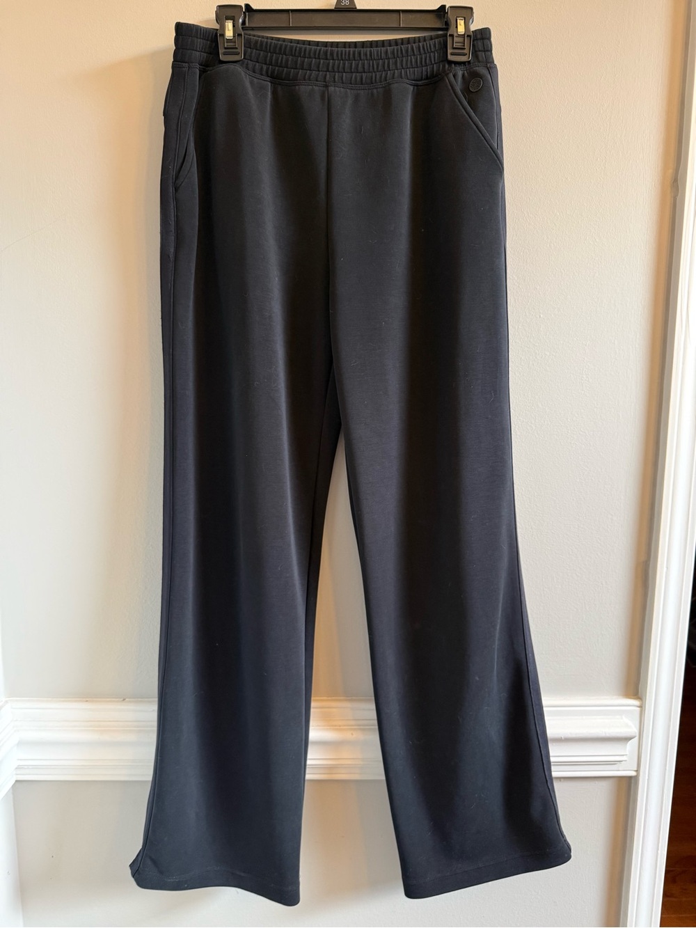 Lilly Pulitzer Dylana track pant, black, EUC, Medium
